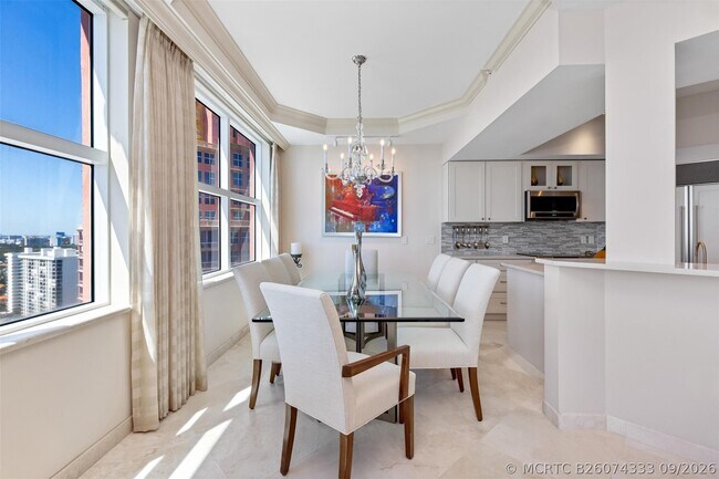 Building Photo - 2110 N Ocean Blvd