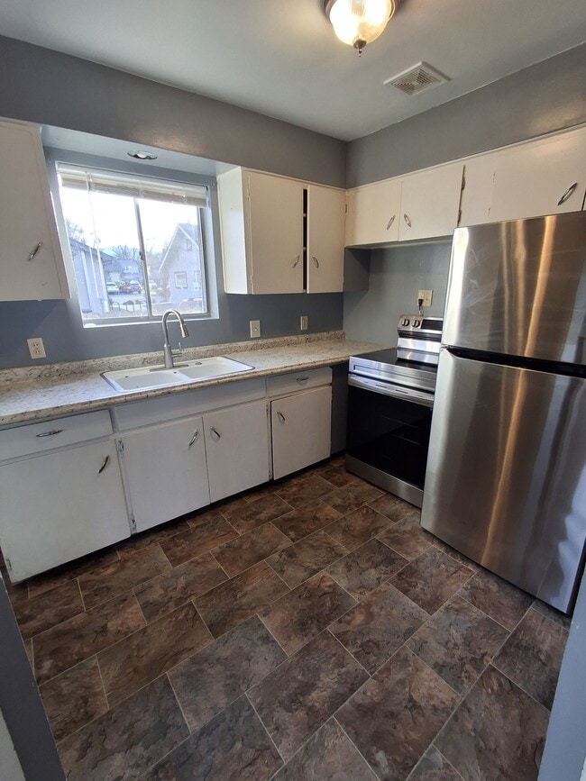 Building Photo - 309 Marie St