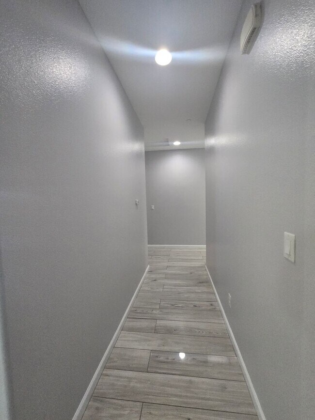 Building Photo - 4 BR 2 BA home available now