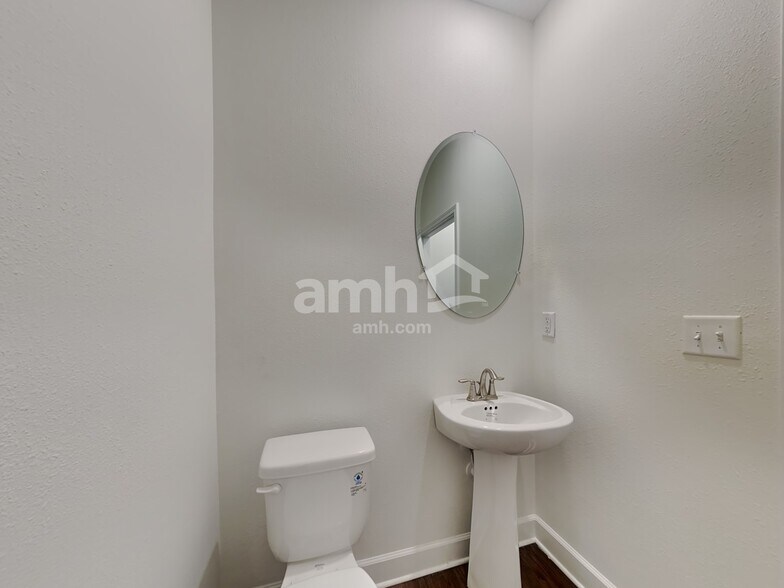 Building Photo - 1191 Tan Tara Trail