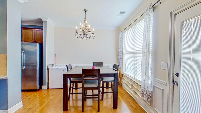 Building Photo - 9005 Battle Ct