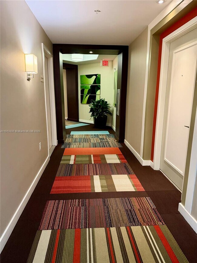 Building Photo - 550 Okeechobee Blvd