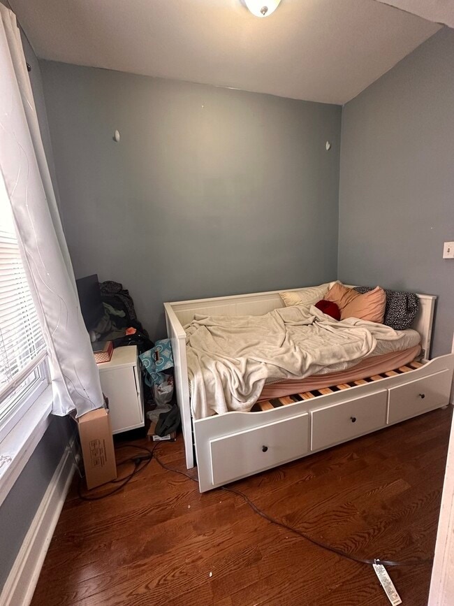 Building Photo - 1817 S Peoria St