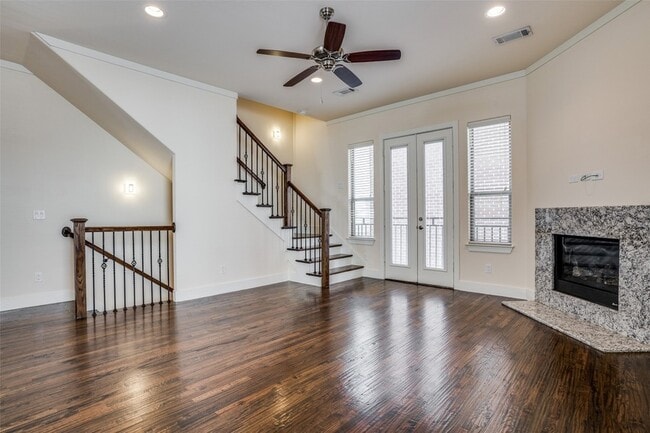 Building Photo - 4323 Dickason Ave