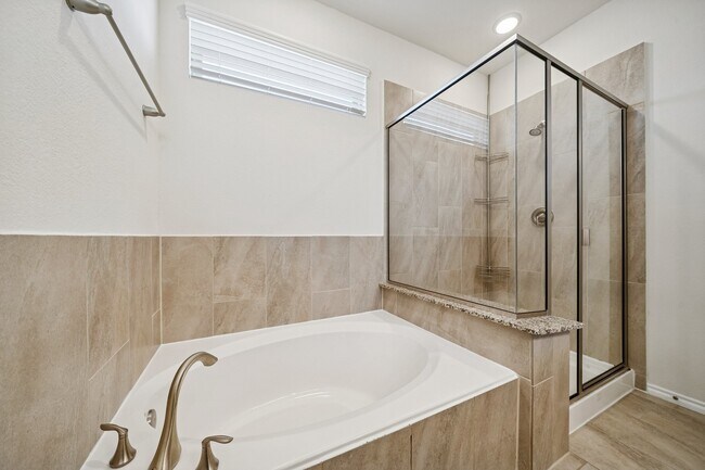 Building Photo - 8604 Hollyoaks Creek Ln