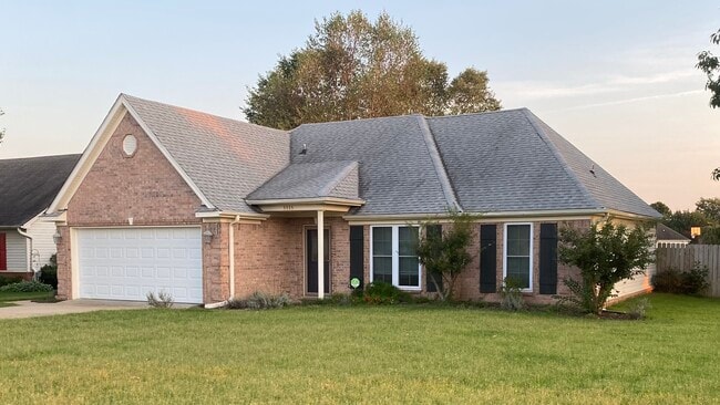 Building Photo - 5535 Deerfield Dr