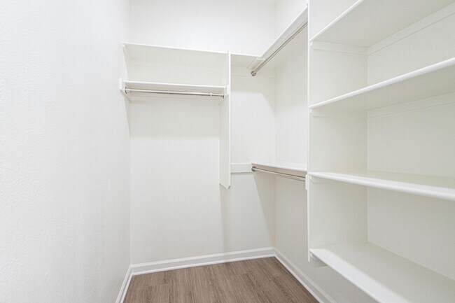 Building Photo - 3109 W 11th St