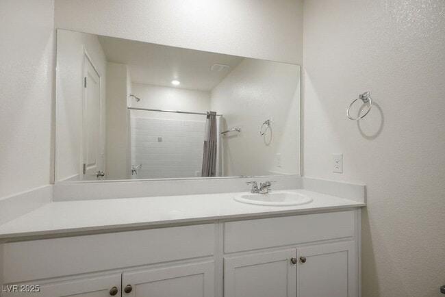 Building Photo - 9911 Dandelion Hls St