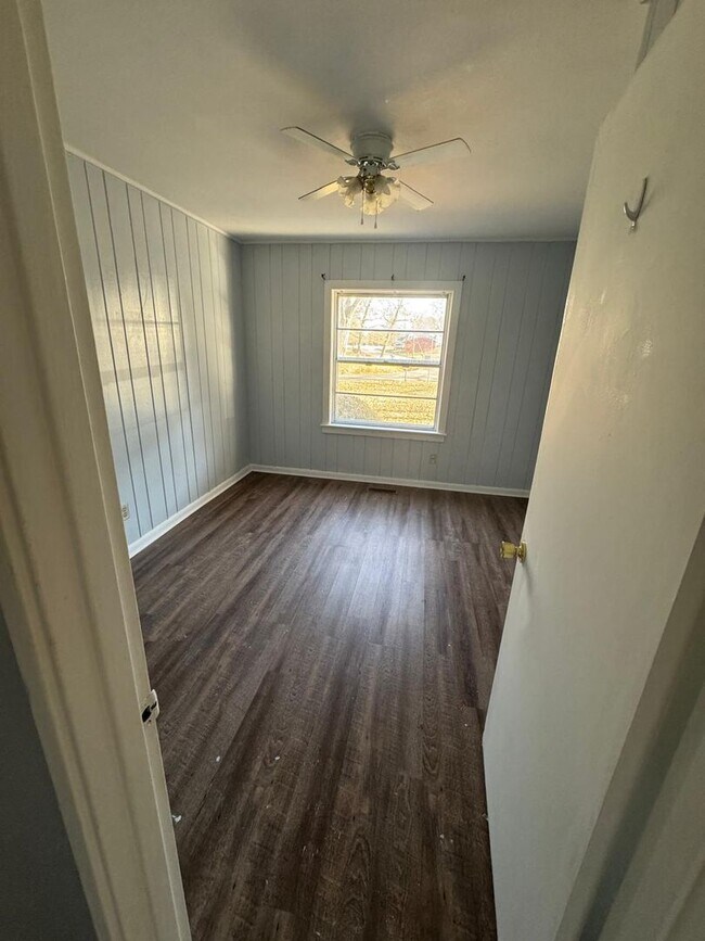 Building Photo - Newly Renovated Home in Florence!!