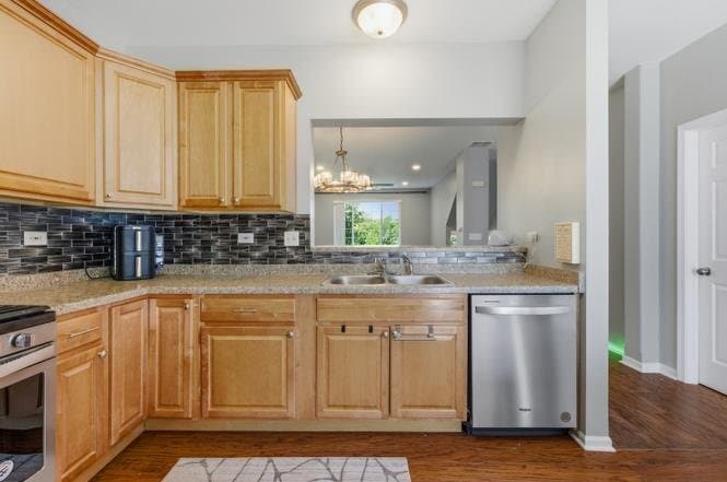Building Photo - 2378 Oakfield Ct