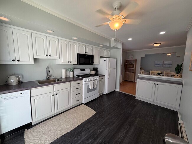 Building Photo - 17 N Buffalo Ave