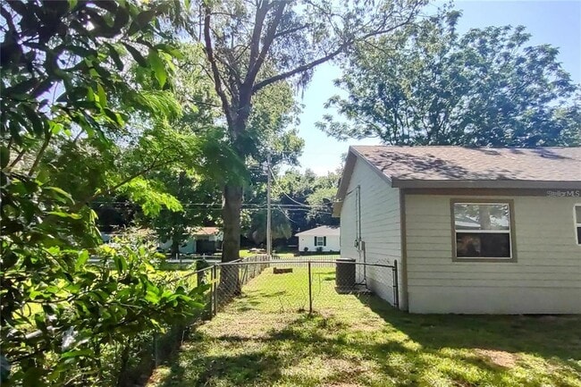 Building Photo - 810 NW 59th Ct