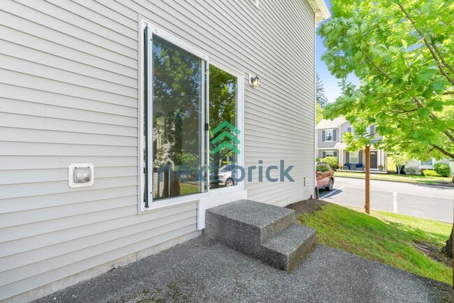 Building Photo - Charming Detached Cottage in Snoqualmie Ridge - Award Winning Schools!