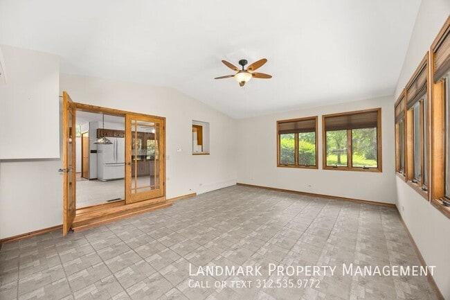 Building Photo - 14518 S Golden Oak Dr
