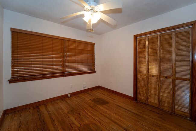 Building Photo - 64 Fullerwood Dr