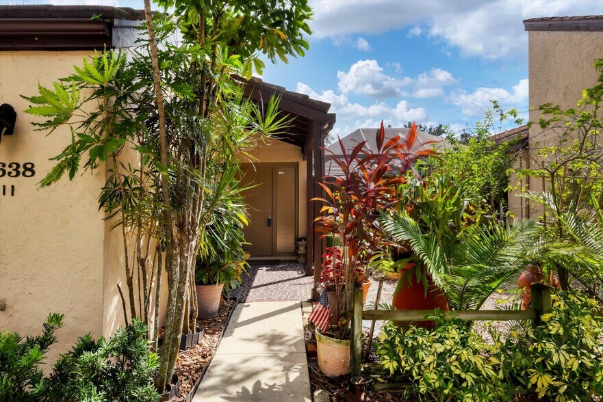 Building Photo - 3638 Glen Oaks Manor Dr