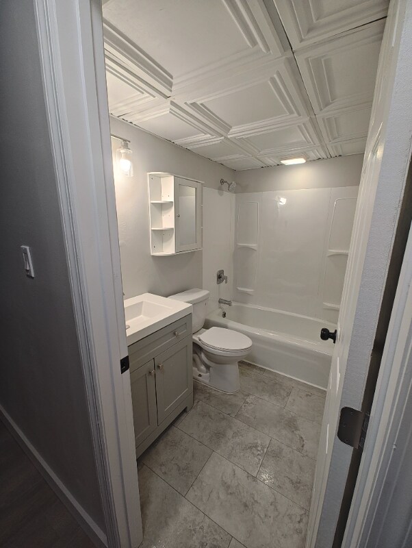 Building Photo - 2718 Painter Ave SW