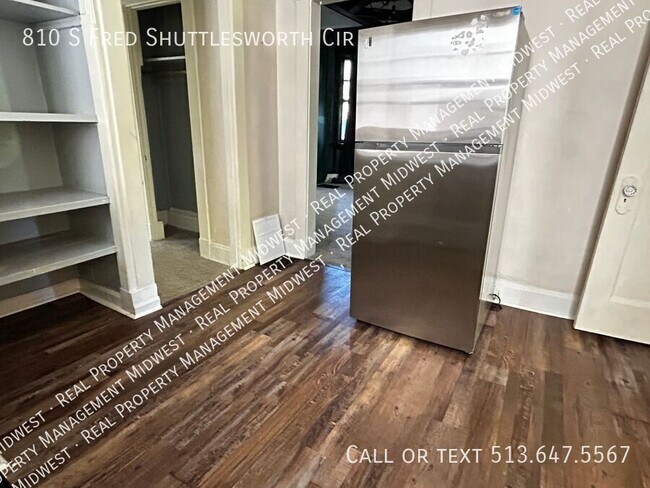Building Photo - 810 S Fred Shuttlesworth Cir