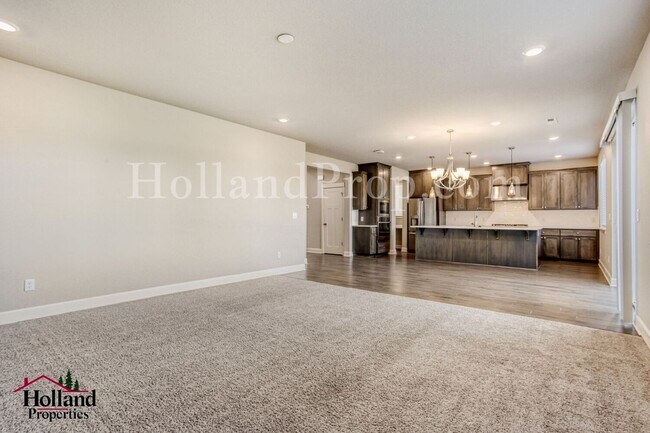 Building Photo - Beautiful 4-bedroom, 3-bathroom residence in desirable Hillsboro, OR.