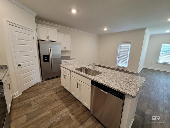 Building Photo - 14630 Dayton Cir
