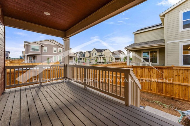 Building Photo - Charming Property with 2 Car Garage and Ce...