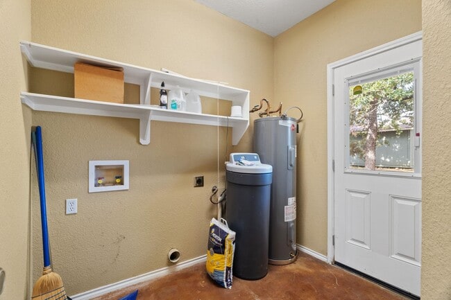 Building Photo - 102 Ashlee Ln