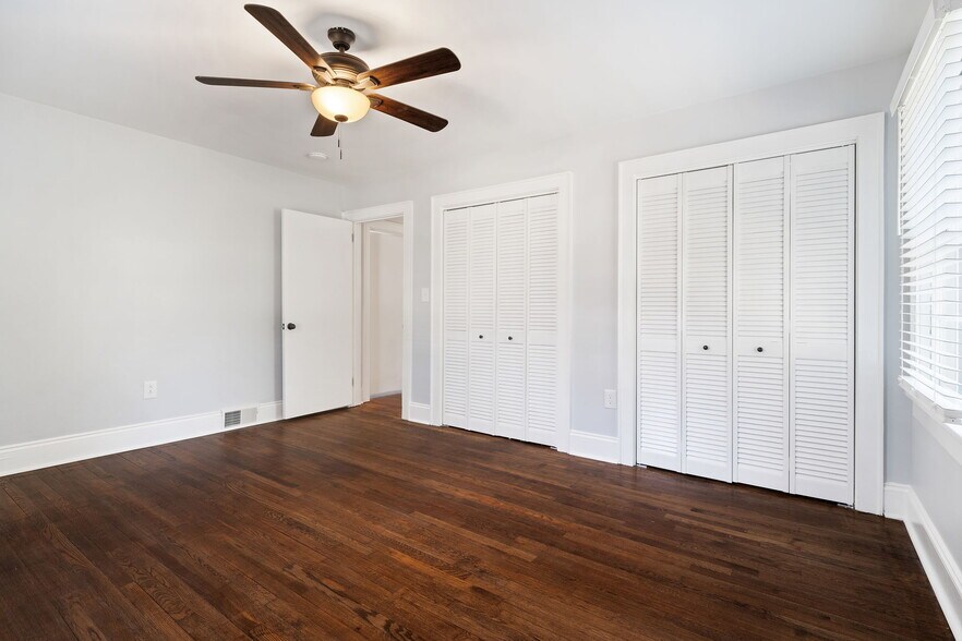 Primary Bedroom - 415 Hudson St