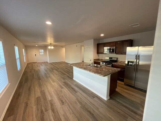 Building Photo - Pre-Leasing Now | Beautiful 3-Bedroom, 2-Bath Home in Magnolia – Available Soon