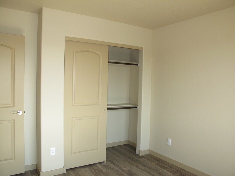 Building Photo - 590 Treviso Ct