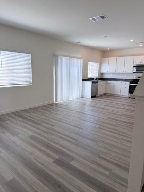 Building Photo - Move-in Ready! 4 Bedroom 2.5 House in Lemmon Valley!