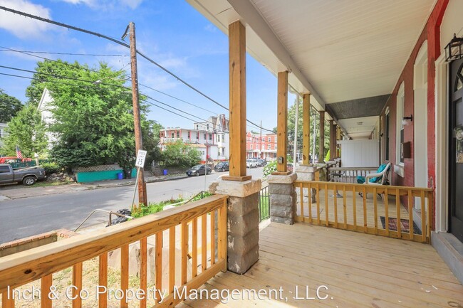 Building Photo - 4 br, 1.5 bath House - 1315 Berryhill Street
