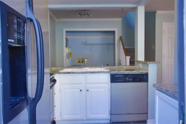 Building Photo - 5757 E University Blvd