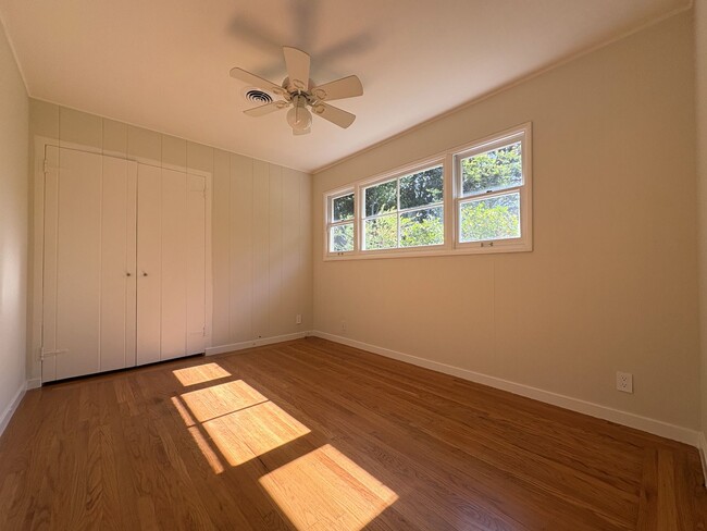 Building Photo - Charming 4-Bedroom Palo Alto Home with ADU...