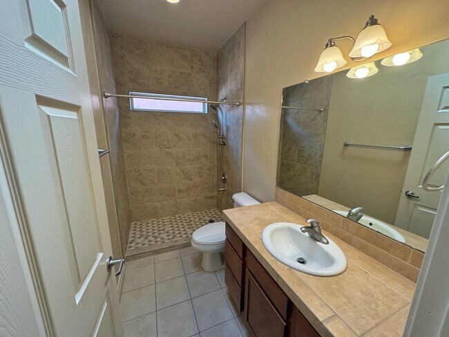 Building Photo - 4319 Summer Hill Ln NW