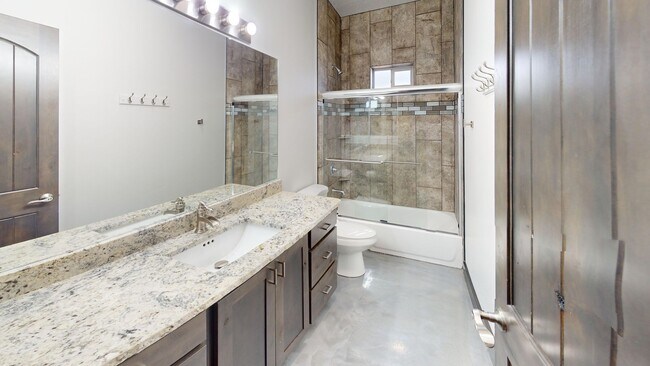 Building Photo - Partially Furnished Home