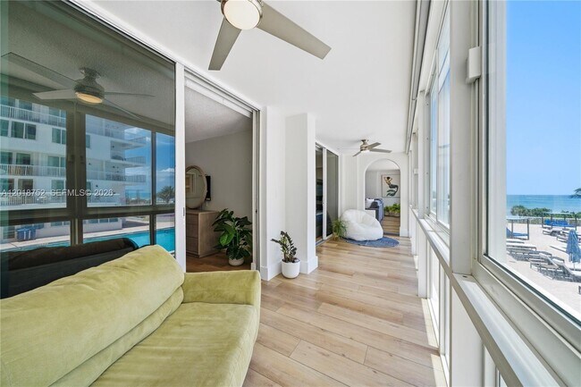 Building Photo - 5401 Collins Ave
