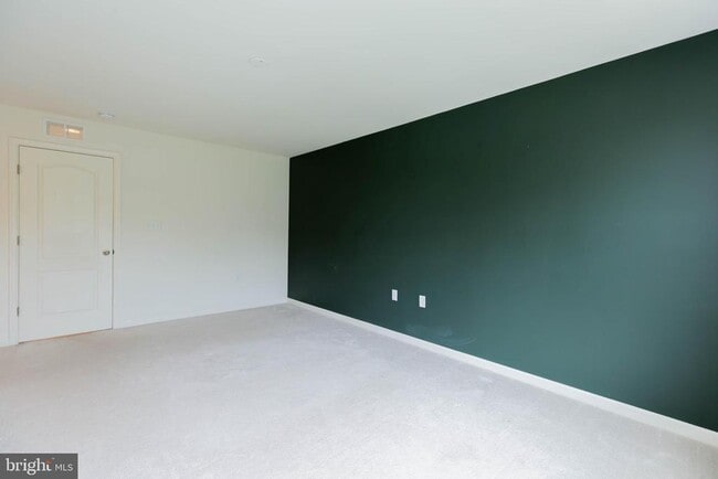 Building Photo - 608 Thumper Dr
