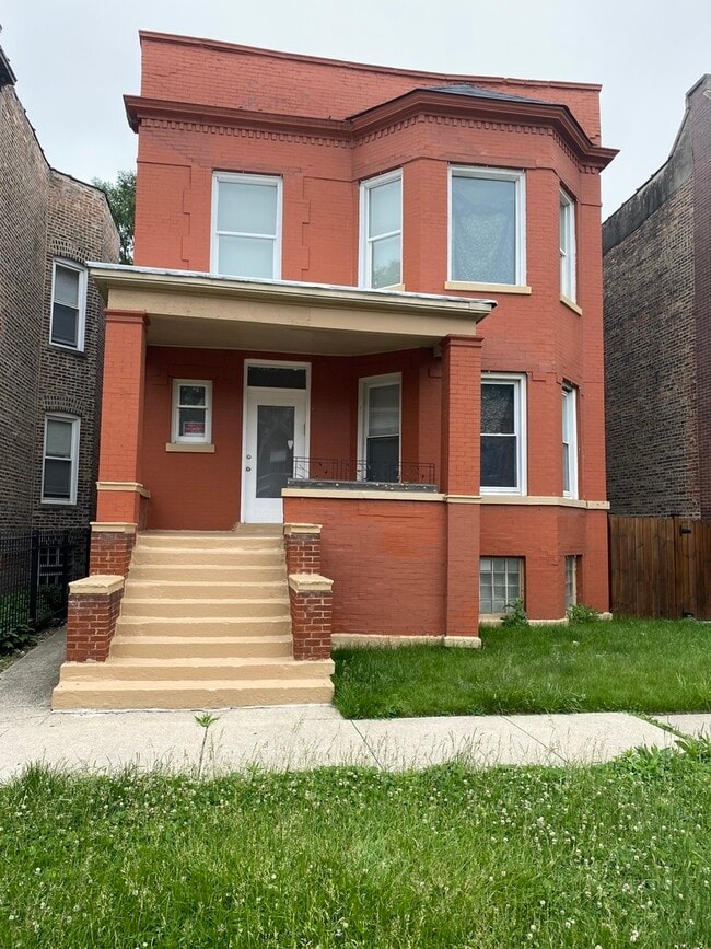 Building Photo - 7425 S Princeton Ave