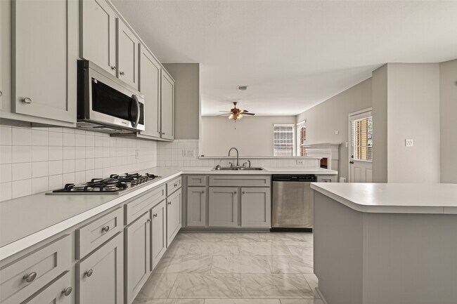 Building Photo - 7411 Pacific Ridge Ct