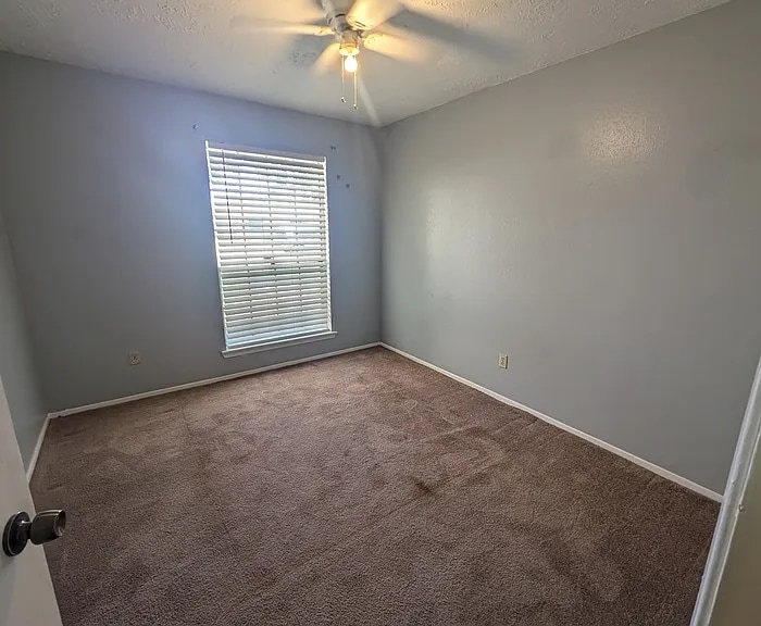 Building Photo - 23107 Summergate Dr