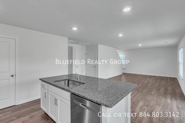 Building Photo - 107 Ashwood Wy