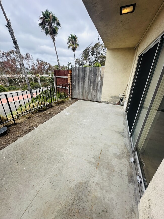 Building Photo - 220 S El Camino Real