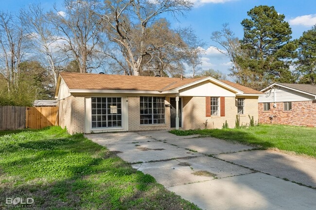 Building Photo - 1136 N Southland Park Dr