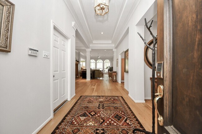 Building Photo - 19 Wild Meadow Ct