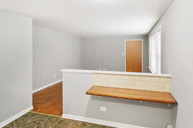 Building Photo - 12926 Page Ct