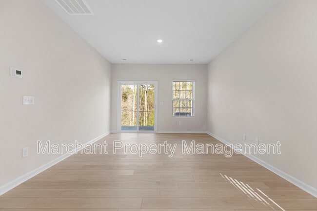 Building Photo - 211 Backstay Ln