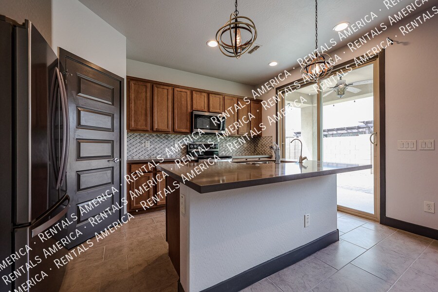 Building Photo - 9862 E Ignition Dr