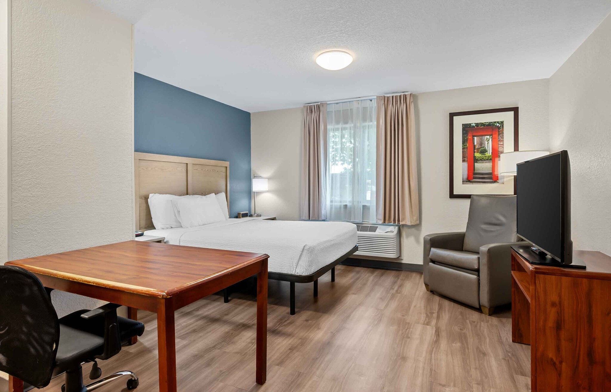 Building Photo - Furnished Studio-Fort Wayne - North