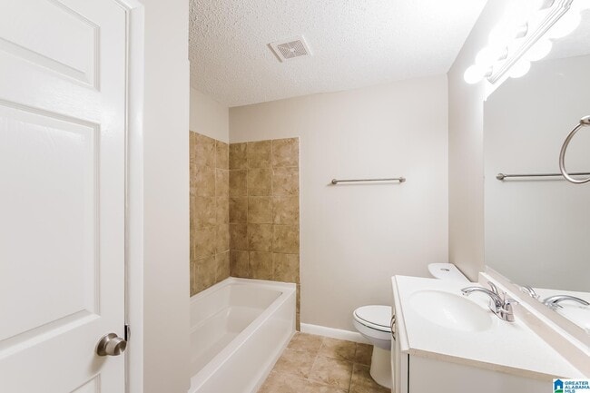 Building Photo - 2541 Goldmar Dr
