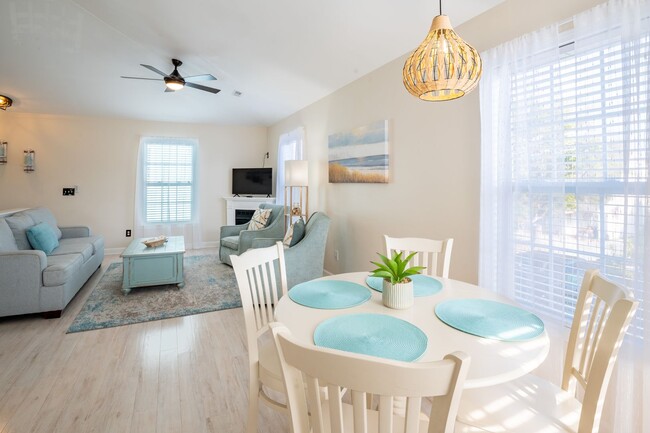 Building Photo - FURNISHED OFF-SEASON MONTHLY RENTAL-STARTI...